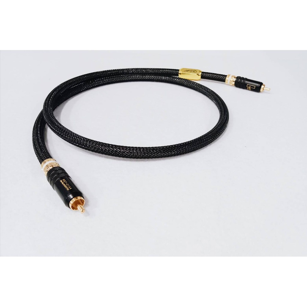 ..........สาย RCA QED Signature Series  รุ่นท็อปพร้อมใช้งาน หัวชุบทอง พร้อมใช้งาน ....