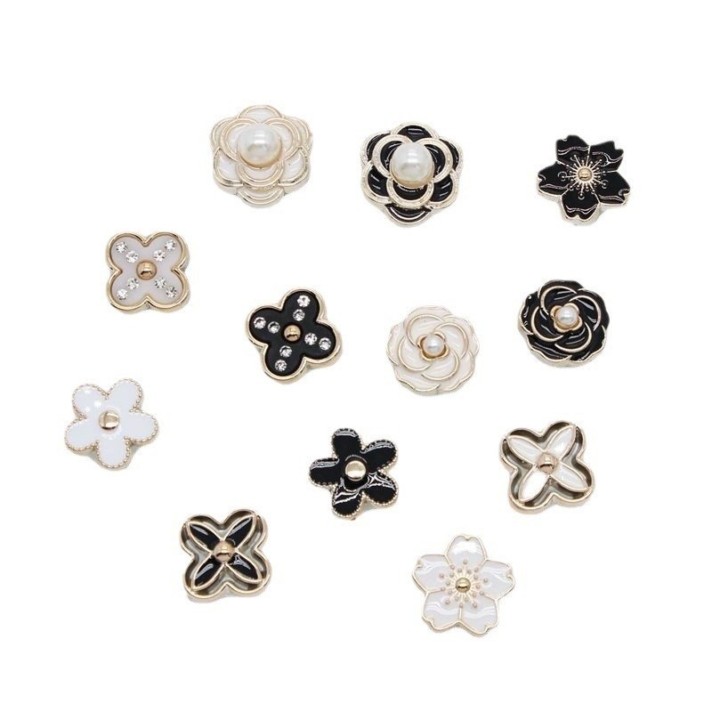 Usoq Crocs Jibbitz เรซิ่น Camellia Pearl ดอกไม้หยดน้ํามันผีเสื้อรองเท้าหัวเข็มขัด diy อุปกรณ์เสริมรองเท้าดอกไม้อุปกรณ์เสริม kj