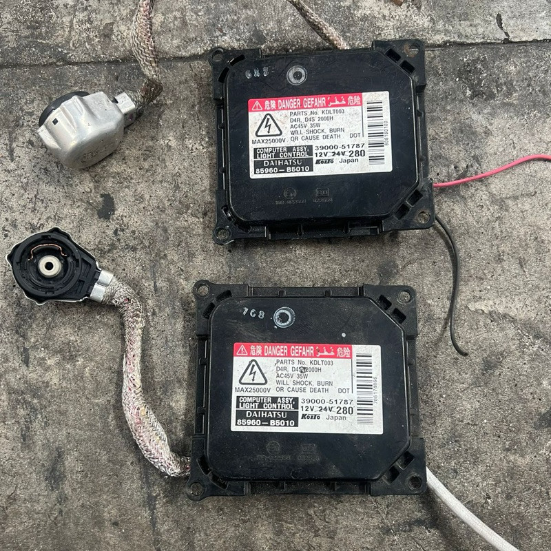 Toyota VELLFIRE ESTIMA ALPHARD WISH CAMRY D4S D4R HID BALLAST นําเข้าจากประเทศญี่ปุ่นใช้แล้ว