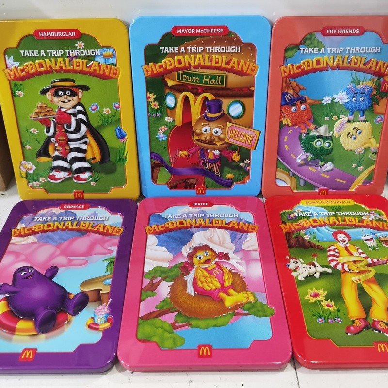 2025 McDonaldland Postcard Collection กล่องอลูมิเนียม, Grimace, Hamburglar, Birdie, กล่องสติ๊กเกอร์โปสการ์ด, ของสะสมคลาสสิก