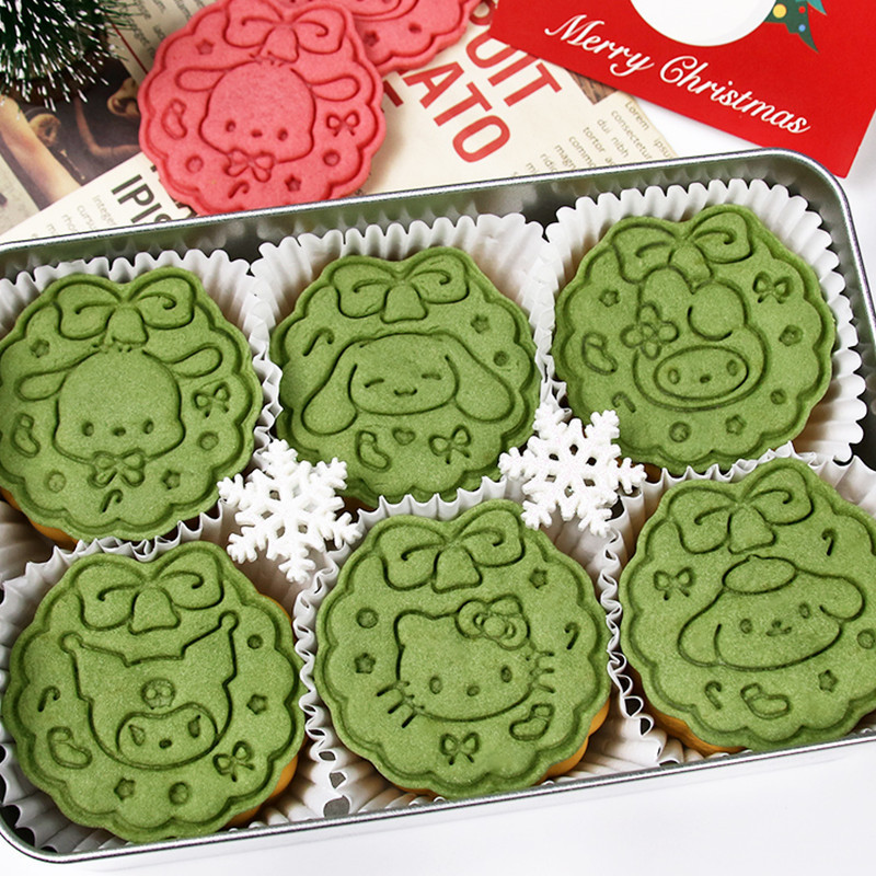 คริสต์มาส Sanrio การ์ตูนบิสกิตแม่พิมพ์พวงหรีด Sanrio HelloKitty Kuromi คุกกี้ Fondant แม่พิมพ์เค้ก DIY เครื่องมืออบที่บ้าน