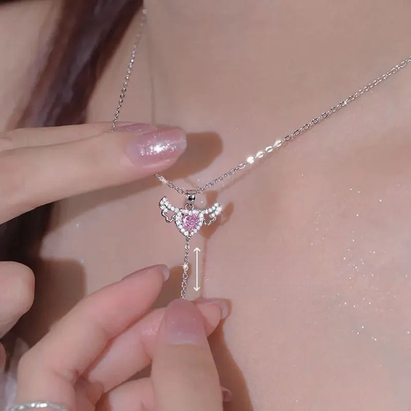 [มีในสต็อก] กามเทพหัวใจสร้อยคอปีกสามารถย้าย