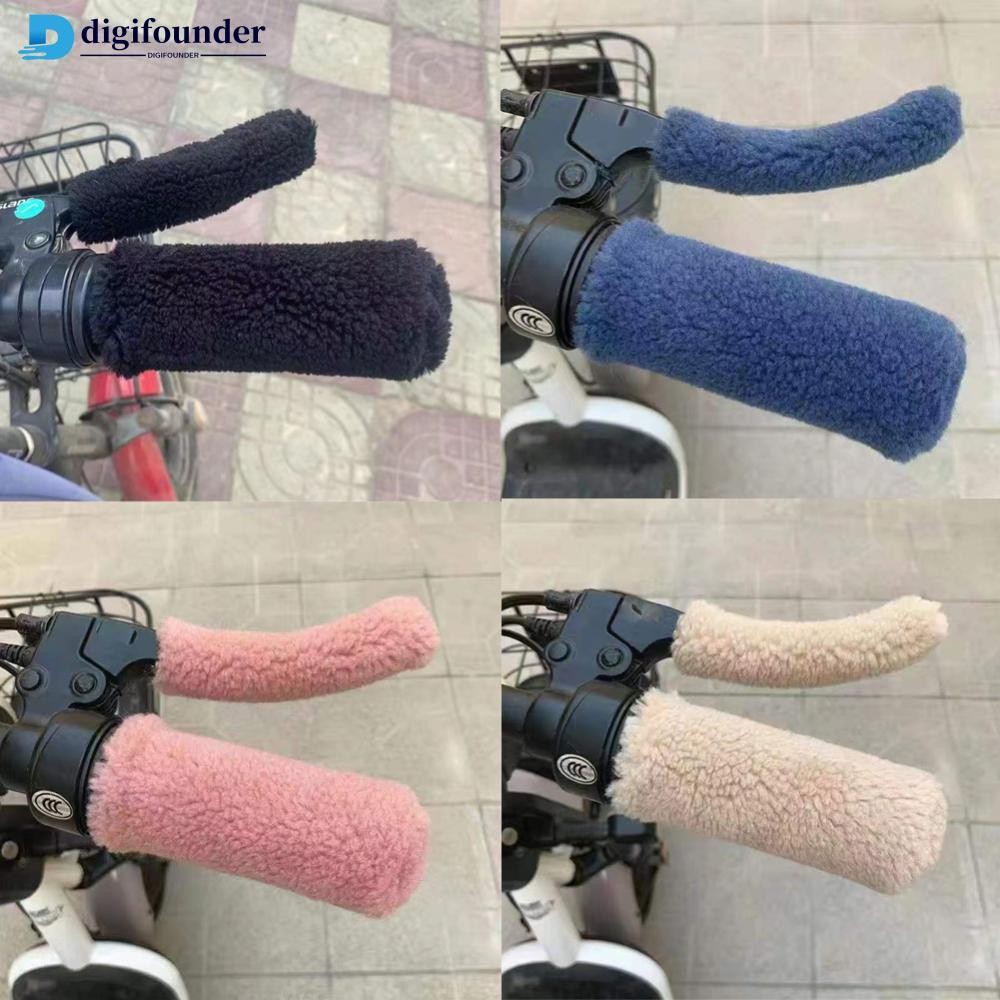 Digifounder 4 ชิ้น Universal ผ้าคลุมแฮนด์รถจักรยานยนต์ Coldproof Warm Cushion รุ่นฤดูหนาว P5T9