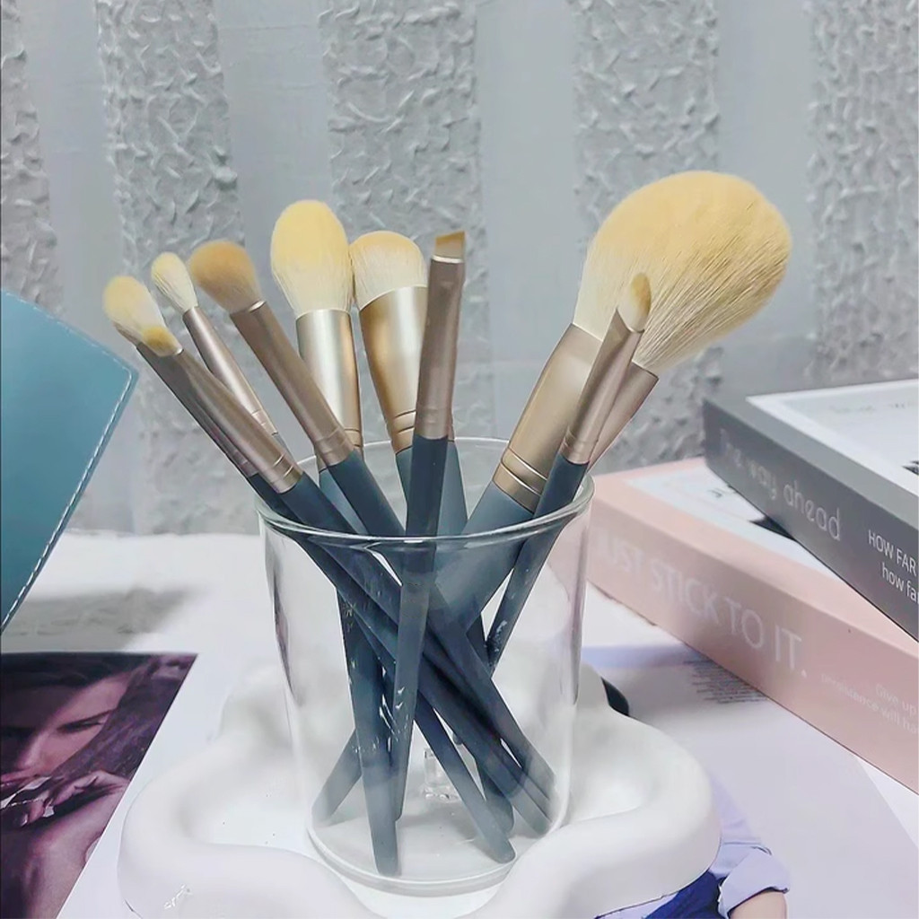 ชุดแปรงแต่งหน้า 10 ชิ้น พร้อมกระเป๋าจัดเก็บ แปรงขนนุ่ม เหมาะกับเครื่องสำอางต่างๆ แปรงรองพื้น แปรงอายแชโดว์ แปรงแต่งหน้า - รูปที่ 5