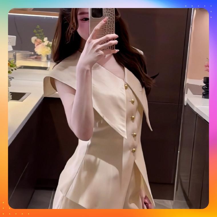 [P381] เสื้อยืดผู้หญิงคอปแหลม SADDLE BUTTONS ผ่ายืด 4 ทิศทาง - PnG