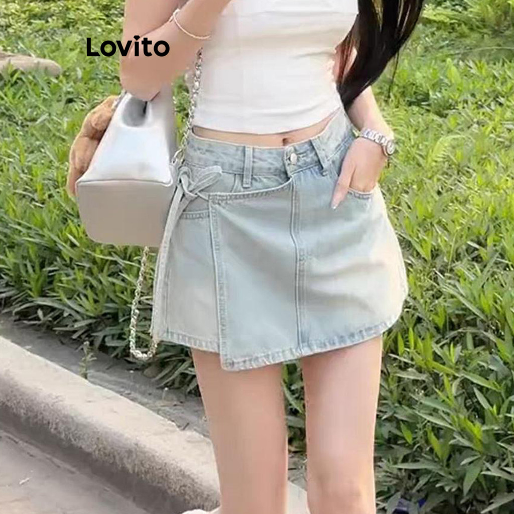 Lovito กระโปรงยีนส์ผู้หญิง ผูกเชือก มีกระดุม สีพื้น สไตล์ลำลอง