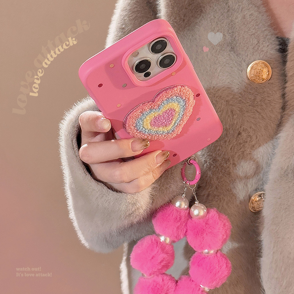 Ins สีชมพูผ้าขนหนูปักรักสติกเกอร์ซิลิโคนพร้อมโซ่สําหรับ Iphone 17 16 15 14 11 12 13 PRO MAX ปลอกฝาครอบป้องกัน AT1934