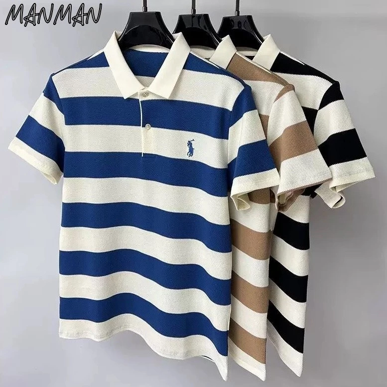 MANMAN เสื้อโปโลผู้ชาย เย็บติดกัน เสื้อลำลอง แขนสั้นคอปก ธุรกิจ แมทช์ลุคง่าย ลายทาง