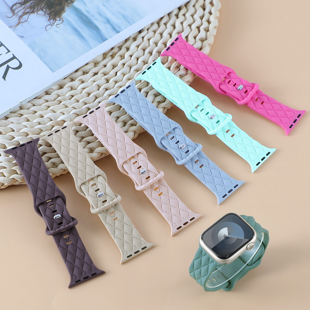 สายรัดหัวเข็มขัดซิลิโคนลายดอก Hermes สำหรับ Apple Watch s9iwatch10 S8/ultral46 mm