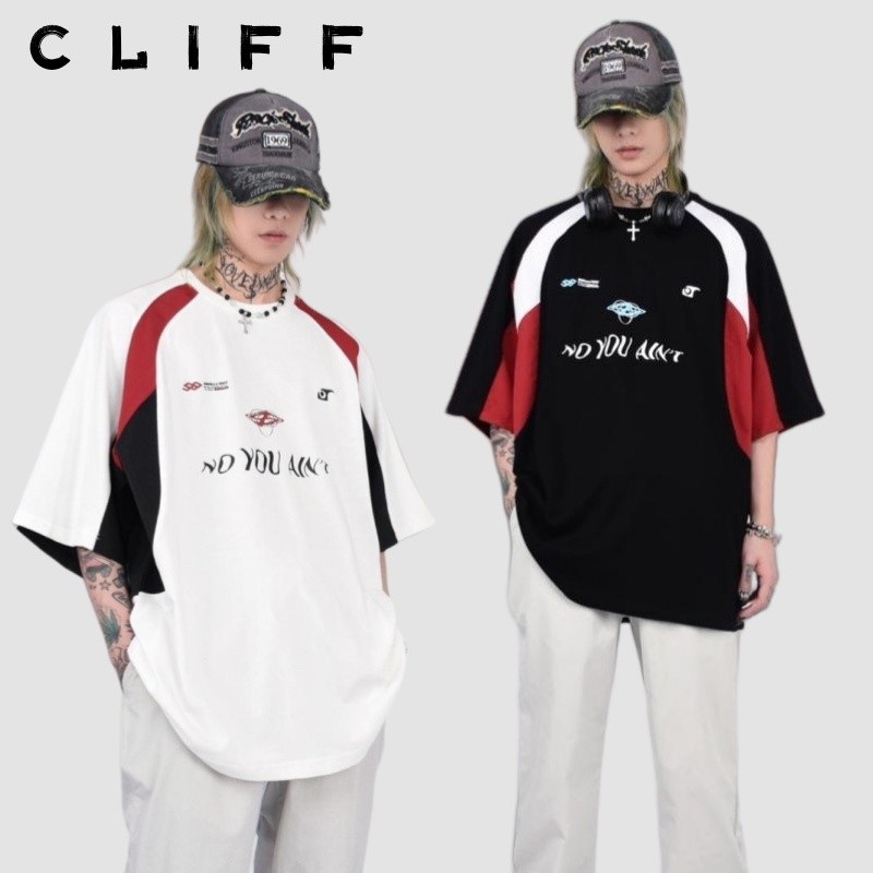 CLIFF ฤดูร้อนรุ่นใหม่ แขนสั้นผู้ชาย คอกลม ความรู้สึกของการออกแบบ สไตล์อเมริกันวินเทจ แฟชั่นยอดนิยม