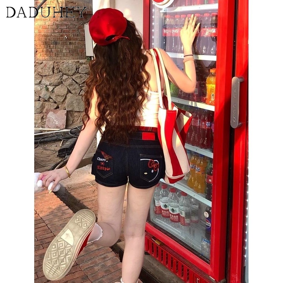 DaDuHey2026 2026 Spring and Summer New High Waist Slimming A- line Hot Pants Women's American-Style Vintage Red Grid Contrast Color Hello Kitty Embroidered Denim Shorts