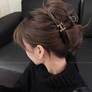 2024 High-End Dark Coffee Color Letter คลิปฉลามขนาดใหญ่