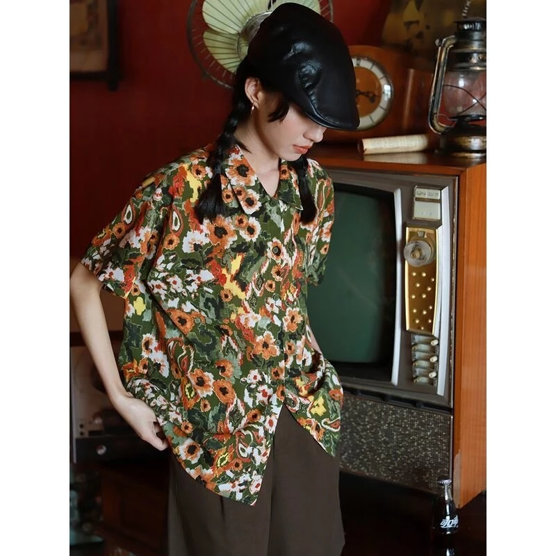 เสื้อเชิ้ตผู้หญิงแขนสั้นสไตล์ฮาวาย ลายดอกสีน้ำเงินม่วง thumbnail 5