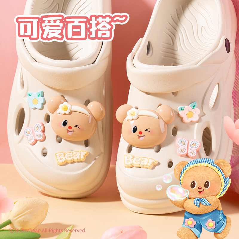 บริการจัดส่งในพื้นที่)Xiao.รองเท้ารูปหมีเนย Deli ชาร์มรองเท้า ปุ่ม DIY ที่ถอดออกได้ รองเท้าแตะ ดีไซน์ 3D น่ารัก ใช้งานได้หลากหลาย