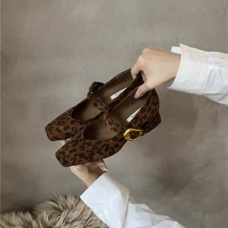 Atikota รองเท้าส้นสูงผู้หญิง Mary Jane แฟชั่น Retro สไตล์ One-line Buckle Square Toe รองเท้า