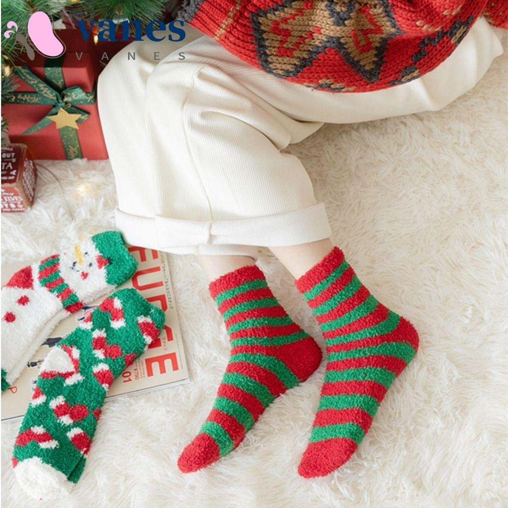 Vanes1 ผู้หญิงถุงเท้าสั้น Warm Soft ตลกขนแกะปะการังลายต้นสน Santa Claus Heart Hosiery