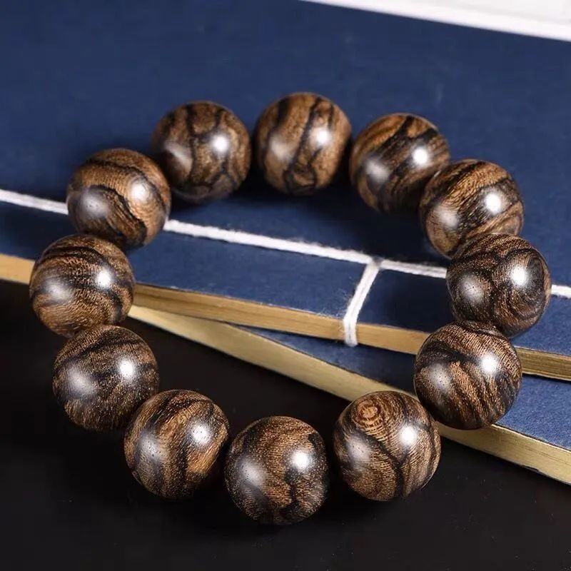 [3659 คนที่รวบรวม] สร้อยข้อมือไม้กฤษณาธรรมชาติบริสุทธิ์จากเวียดนาม สร้อยข้อมือเล่นวัฒนธรรม กลิ่นหอมแรง สร้อยข้อมือเครื่องประดับลูกปัดพุทธสำหรับผู้ชาย ราคา ถูกที่สุด ดีลบีเคเค
