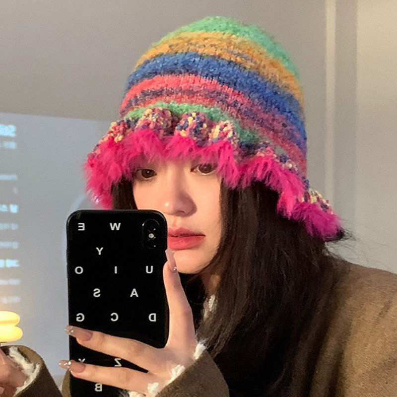 สี ย้อนยุค ถัง หมวกผู้หญิง 2024 สไตล์ใหม่ฤดูใบไม้ร่วงฤดูหนาวที่อบอุ่นหนาอ่างล้างหน้าหมวกป้องกันหูขนสัตว์ถักหมวก