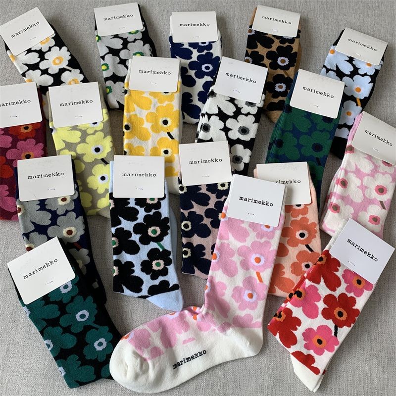 สินค้าใหม่ Finnish สี Retro ดอกไม้ Art Niche หรูหรา Happy สุภาพสตรี Influencer กลางสูงหลอดลูกวัวถุงเท้าอินเทรนด์