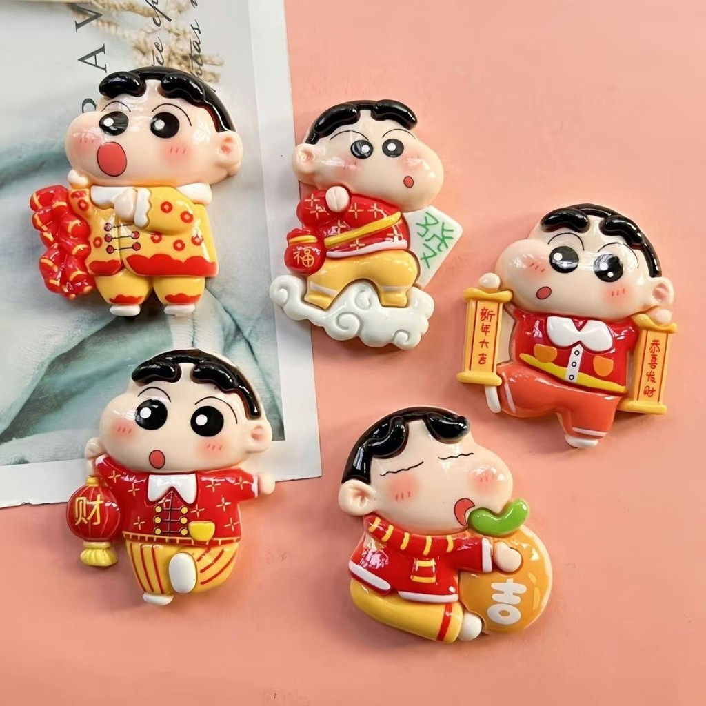 [100ในสต็อก] ปีใหม่ Crayon Shin-Chan Series DIY ครีมกาวเคสโทรศัพท์เชือกผมเครื่องประดับผมสติกเกอร์ถ้วยน้ำเครื่องประดับเรซิ่นแฮนด์เมด