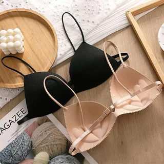 TBra（818）บราไร้โครง ตะขอหลัง ดันทรงหัวใจ Free size 2สี ดำ ขาว