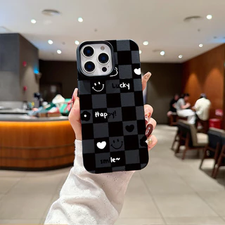 แอปเปิ้ลโทรศัพท์ หมีน้อยสีดำและสีขาว สำหรับ iPhone เคสไอโฟน 13 12 11 PRO MAX X XS MAX 16 15 14 XR 7/8PLUS จัดส่งจากประเท