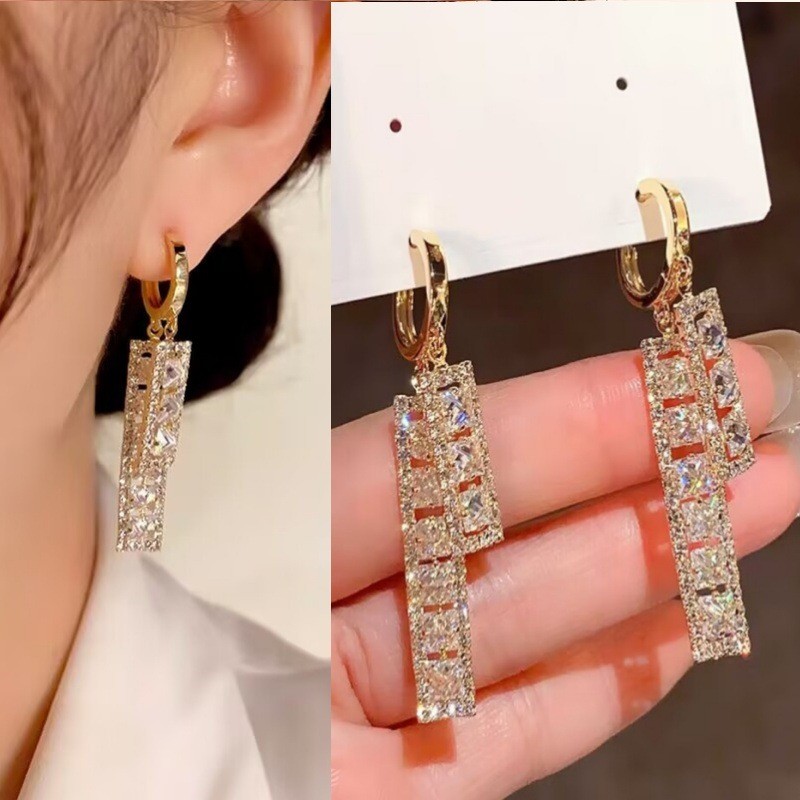 ต่างหูแบบห้อยยาว โลหะผสม ประดับเพชร ป้องกันภูมิแพ้