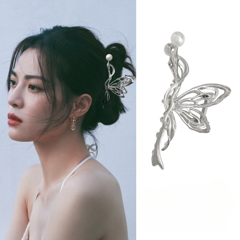 ผู้หญิงฤดูร้อนอารมณ์ All-Match Silver Butterfly Pearl Clamp
