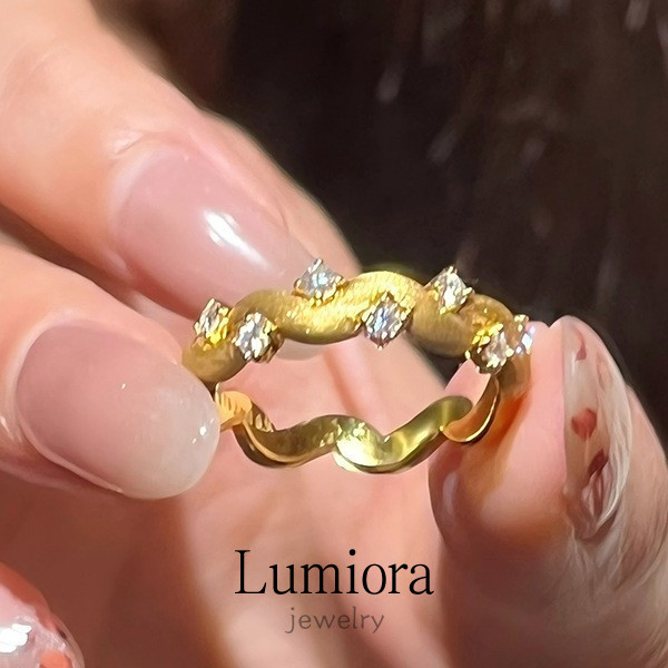 18K Saudi Gold Pawnable Brilliant Star River แหวนเพชรสําหรับผู้หญิงอุปกรณ์เสริมแบบปรับได้เครื่องประด