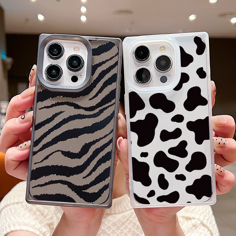 เคส iPhone ลายวัวสําหรับ iPhone 16 Pro 14 15 Plus 12 13 Pro Max 11 Zebra Pattern Square Soft Case