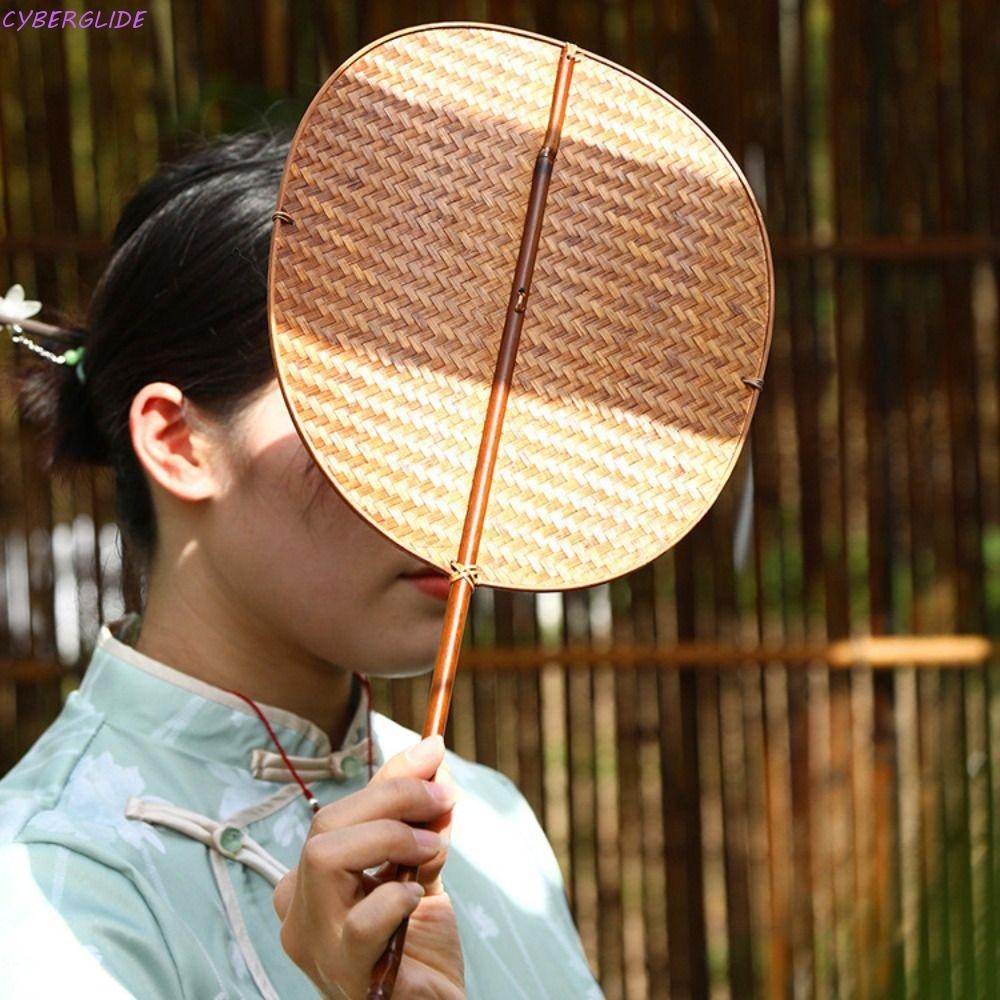 CYBERGLIDE พัดลมสานไม้ไผ่, พัดลมวงกลมย้อนยุคทํามือ, งานฝีมือคลาสสิก Creative Vintage Hand Cranked Fan การถ่ายภาพ Prop