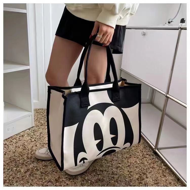 กระเป๋าสะพายไหล่ ขนาดใหญ่ จุของได้เยอะ ลายการ์ตูน #BAG031