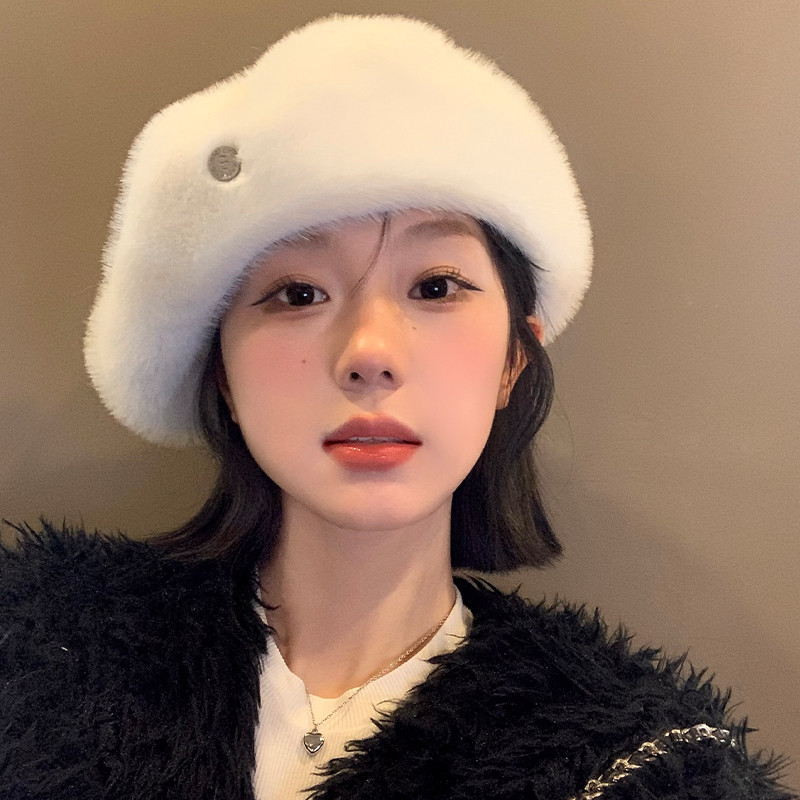 สีขาวตุ๊กตาหมวกเบเร่ต์ผู้หญิง 2024 ฤดูใบไม้ร่วงฤดูหนาวสไตล์ญี่ปุ่นดูใบหน้าหมวกขนาดเล็กเส้นรอบวงหัวใหญ่ทุกการแข่งขันจิตรกรหมวกอินเทรนด