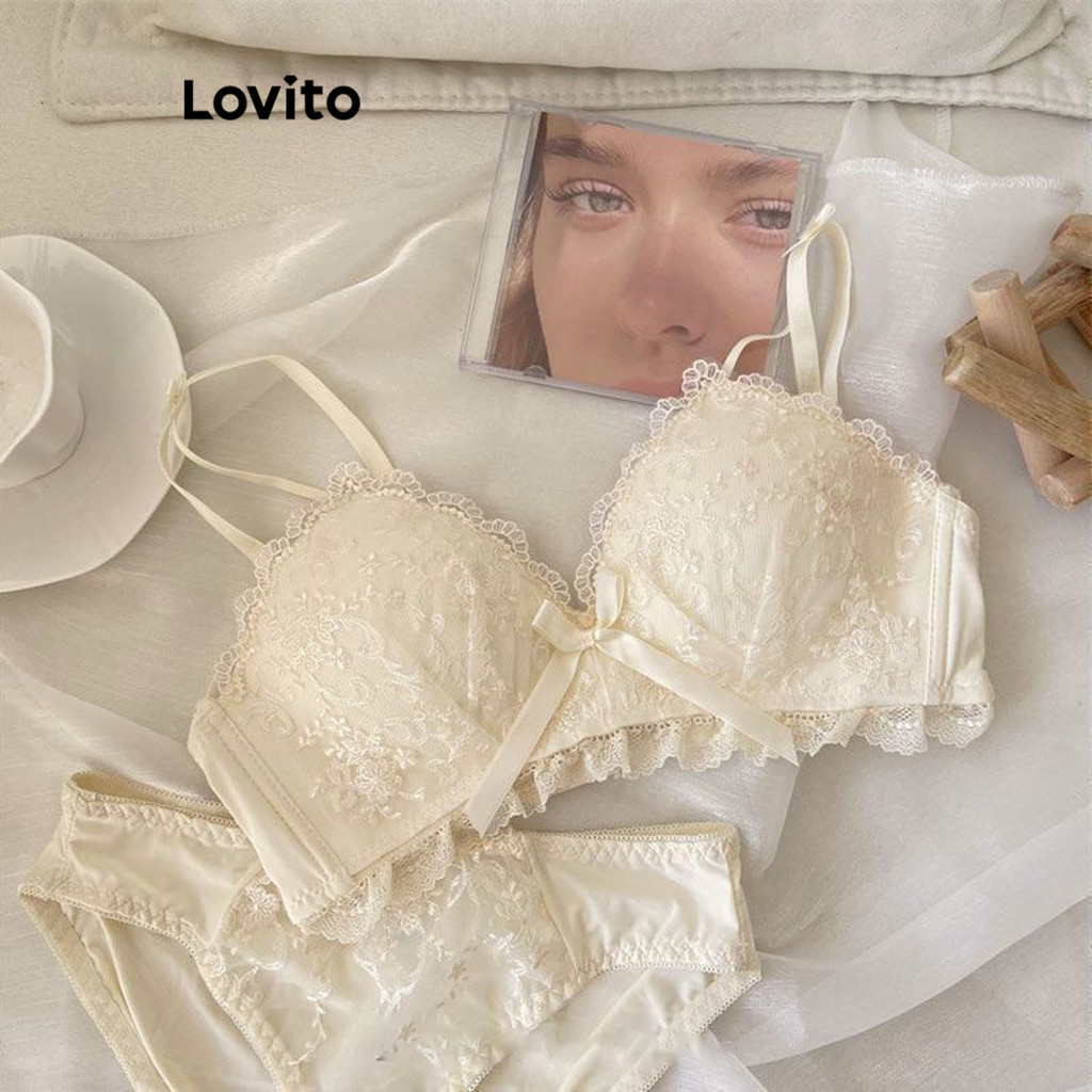 Lovito เสื้อสเวตเตอร์ถักลายเรียบๆสบาย ๆ สำหรับผู้หญิง LNA75452