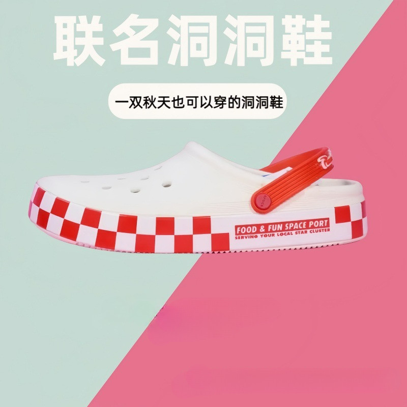 Toy Story การ์ตูนสามตาแบรนด์ร่วมรองเท้ารูข้ามผู้ชายผู้หญิงรองเท้าส้นเตี้ยมูลค่าสูงรองเท้าแตะกลางแจ้ง - รูปที่ 3