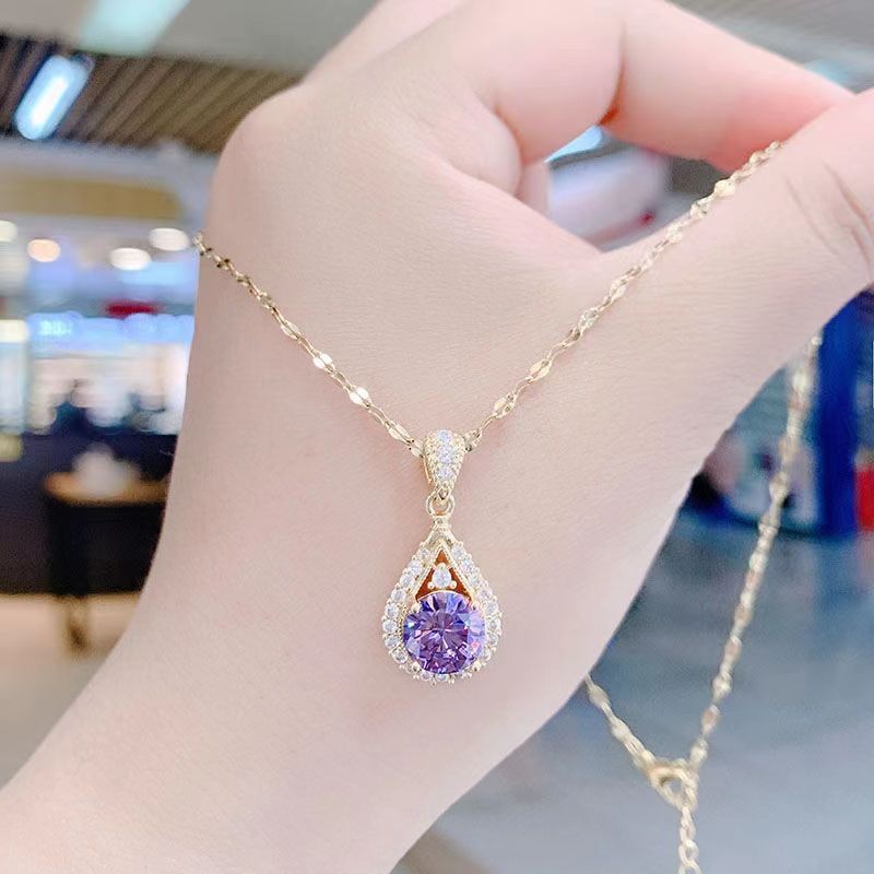สร้อยคอเหล็กไทเทเนียม18K จี้หยดน้ำสีม่วงชุบทองสร้อยคอหญิง INS ห่วงโซ่กระดูกไหปลาร้าแมทช์ง่ายแบบใหม่เครื่องประดับแฟชั่นสไตล์ฮิต