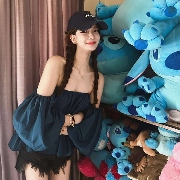 เกาะอก เสื้อเกาะอก เสื้อตัวเล็กสวยๆเสื้อเชิ้ตแขนพองเปิดไหล่สไตล์สาวฮอตเสื้อผ้าฤดูร้อนแบบสั้นทรงหลวมสำหรับวันหยุดพักผ่อนริมทะเล