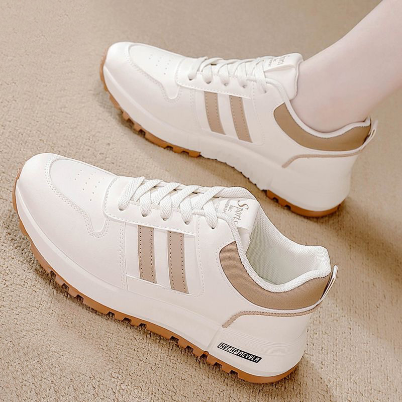👣KX👣รองเท้าสีขาว เนื้อหนังแท้ แบบใหม่ รองเท้าสตรีเรียบหรู พื้นหนากันลื่น น้ำหนักเบา สีขาว รองเท้ากีฬาสตรี