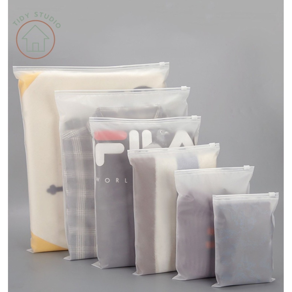 ถุงซิปขุ่น (14C) ใส่เสื้อผ้า ของใช้ส่วนตัว 5 ขนาด พร้อมส่ง รุ่นมีรูระบาย