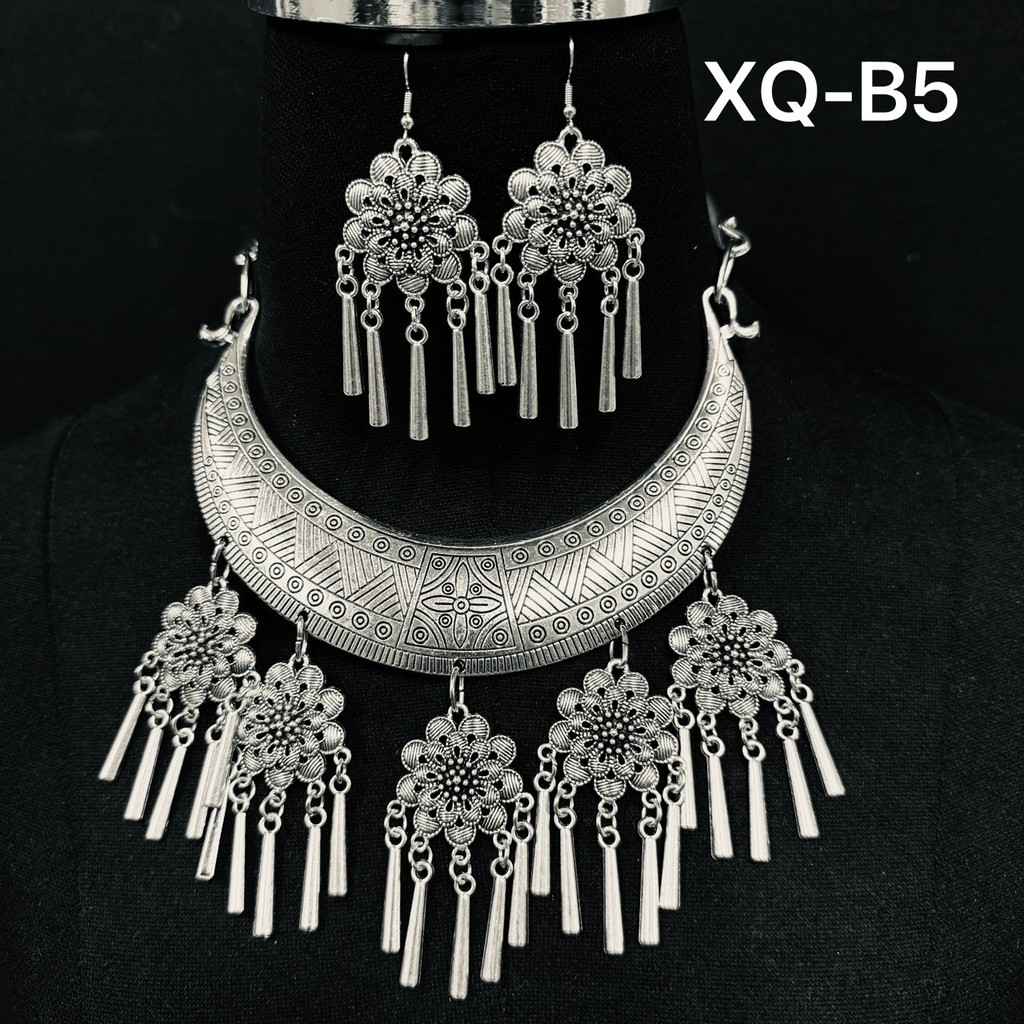 สร้อยอีสานชุดไทล้านนา สร้อยสีเงินสีดำต่างหู northeast necklace