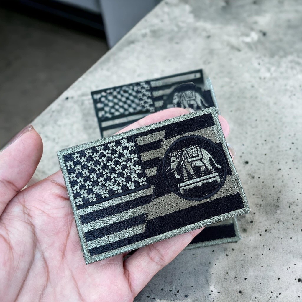 อาร์มปัก US🇺🇸 VS Thai พร้อมเย็บตีนตุ๊กแก ขนาด 5x7 cm.
