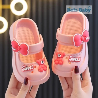 ใหม่ รองเท้าแตะเด็กผู้หญิง รองเท้าหมีเบอร์รี่ รองเท้าหัวโตแฟชั่น ลายน่ารักๆ วัสดุEVA DDX29
