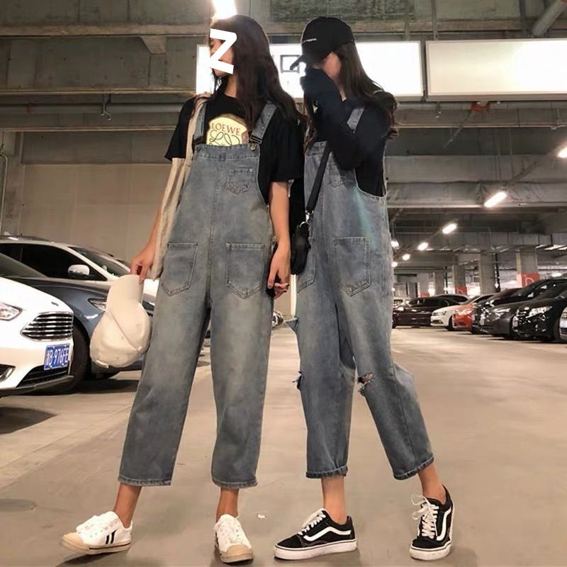 เสื้อเกาะอก ชุดเกาะอก ผ้ายีนส์ผู้หญิงนักเรียนฤดูร้อนรุ่นเกาหลีขากว้างหลวมแสดงบางสั้นฉีกขาด harun อ้วนน้องสาวกางเกงสาว
