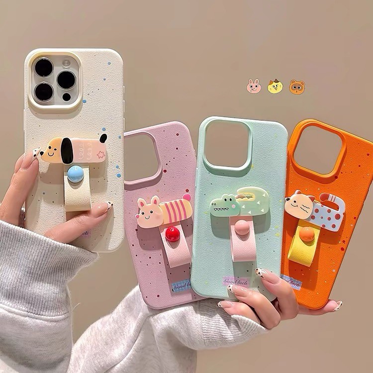 Ins สีสัตว์เล็กแหวนหัวเข็มขัดเหมาะสําหรับ iPhone 16 15 14 13 11 12 Pro Max Plus XR X XS Max การ์ตูน 3D ตุ๊กตาบอลสีจุดหนังรูปแบบกันกระแทกปกอ่อน