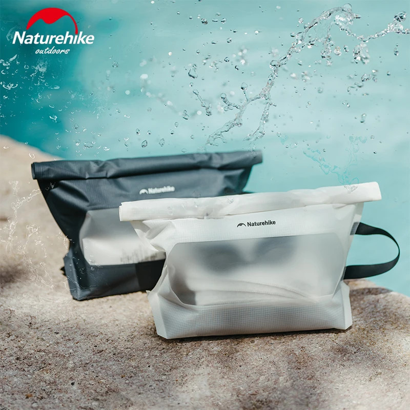 Naturehike Travel Wash Bag IPX8 กันน้ําว่ายน้ํากระเป๋า Ultralight Outdoor Camping Trip Beach แต่งหน้ากระเป๋าเก็บเครื่องสําอางกระเป๋า