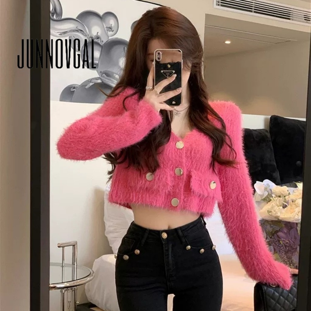 Junnovgal เสื้อกันหนาวผู้หญิงทรงหลวมคอวี 2024 แขนยาวสไตล์ฤดูหนาว