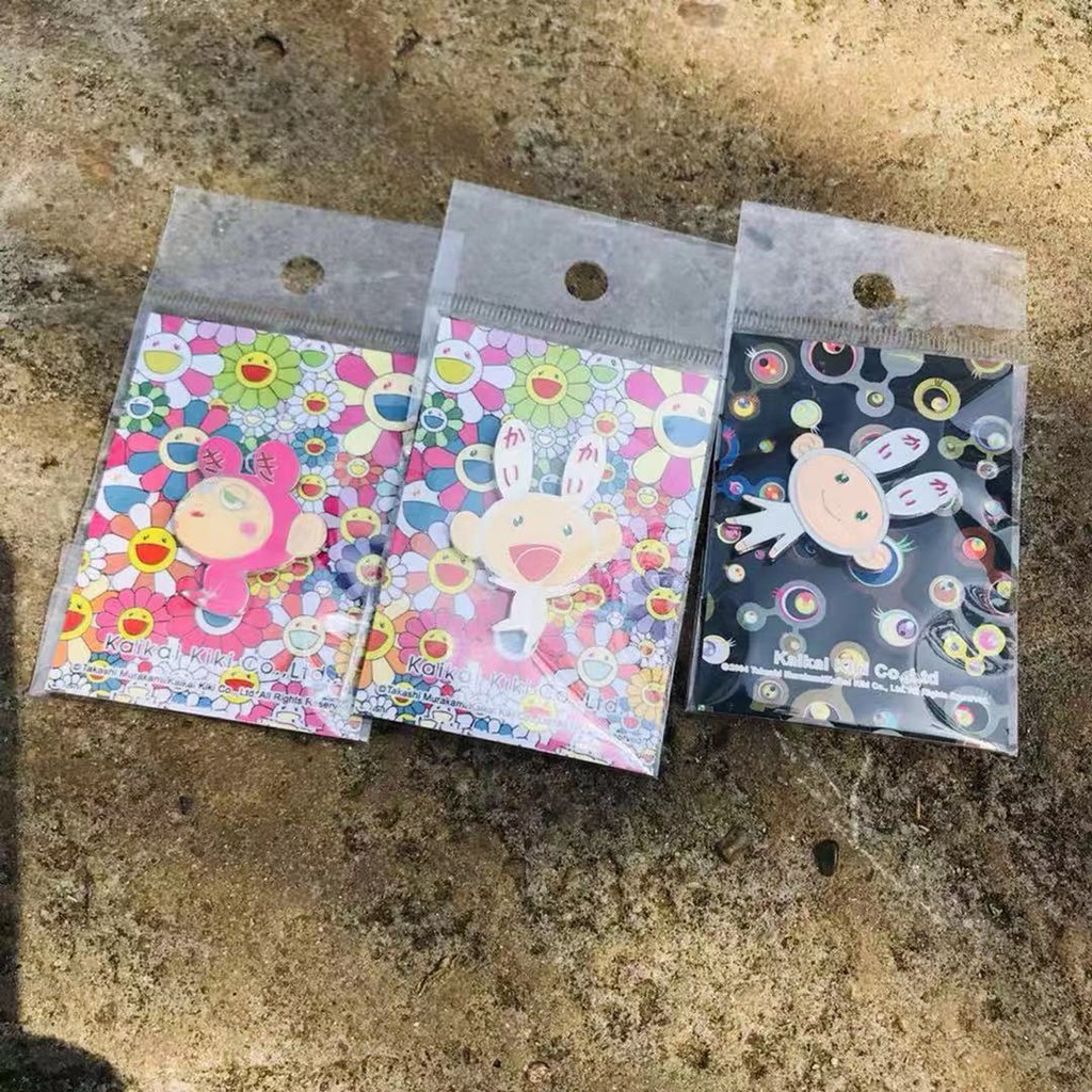 พร้อมสต็อก Takashi Murakami kaikai dob เข็มกลัดจี้ป้ายอุปกรณ์เสริมอินเทรนด์