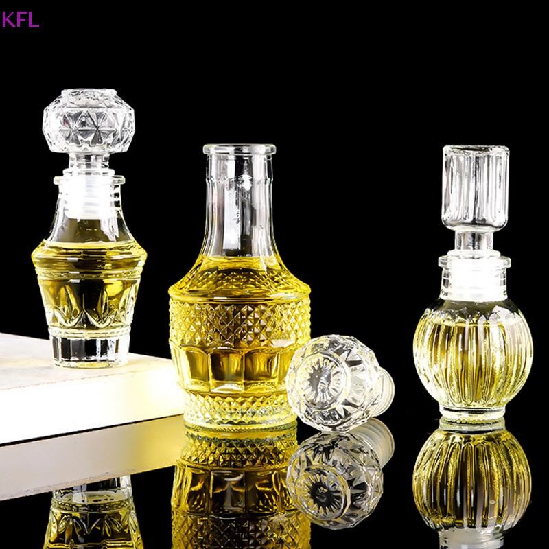 (KFL) 1 ชิ้นขนาดเล็กที่ว่างเปล่า Spirit Whisky ขวดไวน์ 50ml มินิแก้วขวดเหล้าพร้อมสกรูหมวกขวดเหล้าวิสกี้ขายร้อน