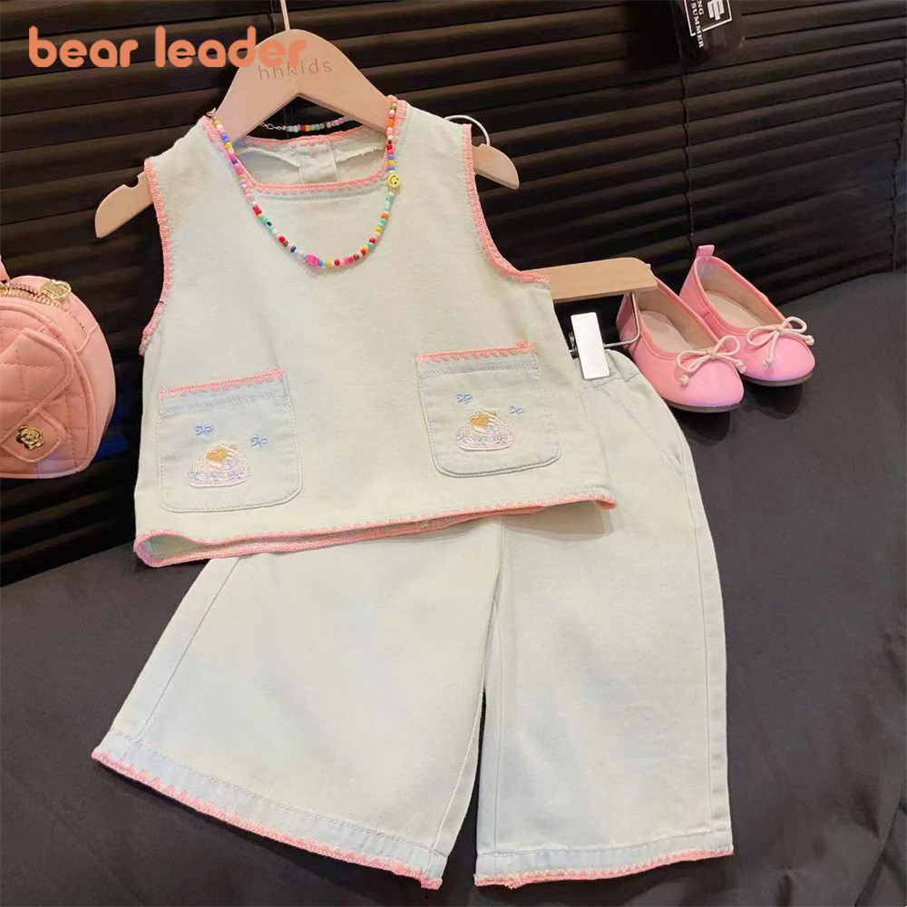 หมีผู้นําฤดูร้อนใหม่ยีนส์สาวชุดเวอร์ชั่นเกาหลีเค้กเย็บปักถักร้อยเสื้อกล้าม + กางเกงยีนส์ตัดชุดสองชิ้นหวานเสื้อผ้าเด็ก