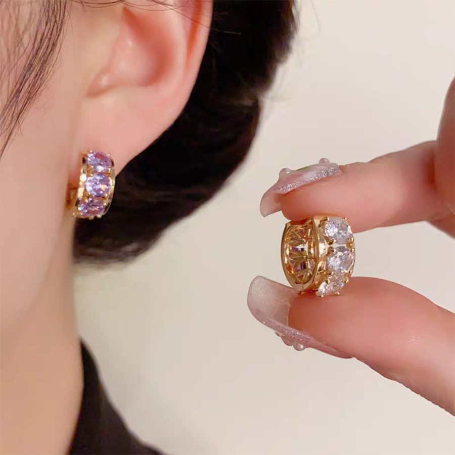 Classy Super กระพริบสีม่วง Rhinestone วงกลมหูหัวเข็มขัดหญิง Niche Design ต่างหูประณีตแฟชั่นต่างหูสองด้าน